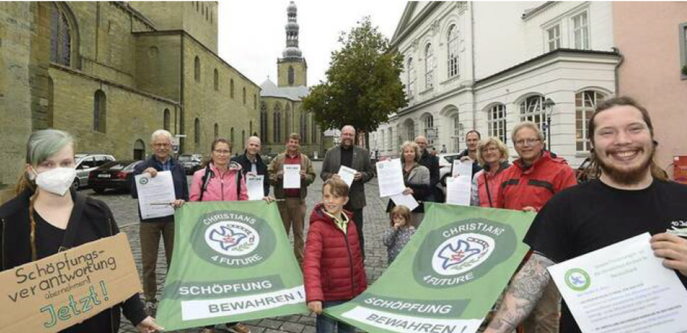Read more about the article Die CC4F-Soest übergeben 12 Forderungen für mehr Klimagerechtigkeit an die kath. und ev. Kirchen