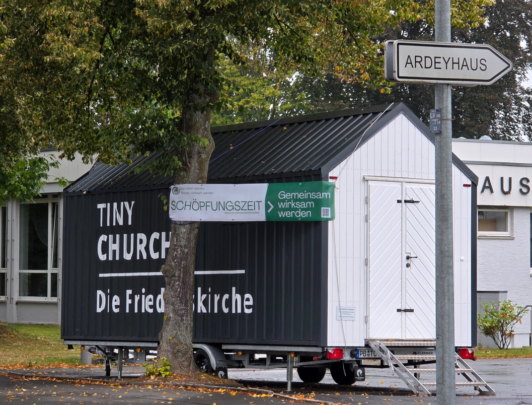 Mehr über den Artikel erfahren TinyChurch am Paradieserweg setzt Impulse für Frieden und Schöpfungsverantwortung